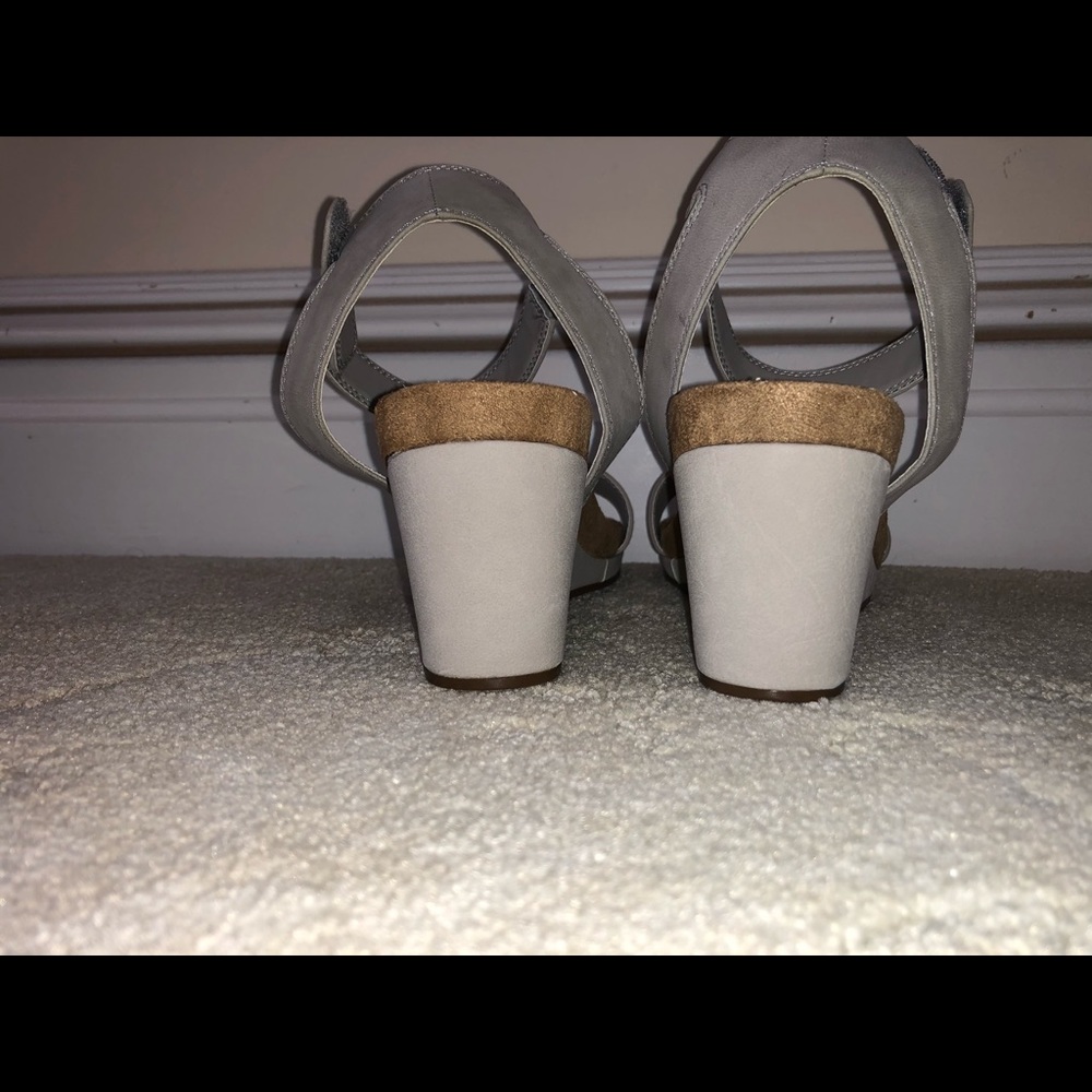 Sandals - Picture 5 of 5